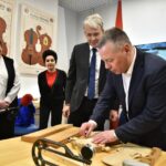 В России открыли первую школу скрипичных мастеров