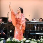 Анна Нетребко
