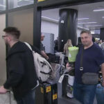 Музыканты Большого симфонического оркестра прилетели из Баку в Москву