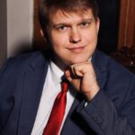Олег Худяков
