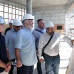Олег Кожемяко и Валерий Гергиев проверили строительство культурного объекта во Владивостоке