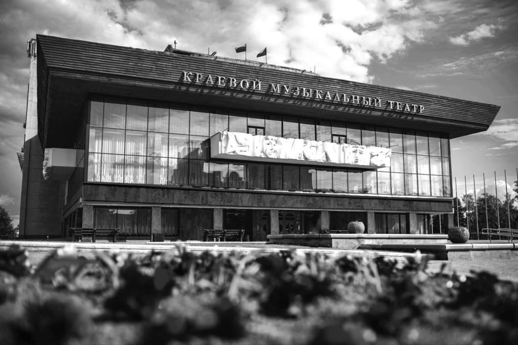 Эротикалық құшақтағы фото