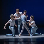 Сцена из балета «Королевы вариаций». Фото -- Александр Филькин