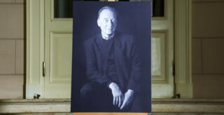 Портрет Родиона Щедрина в фойе Большого театра