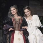 Светлана Шилова (Марта) и Полина Шабунина (Иоланта). Фото -- Дамир Юсупов