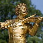 Памятник Иоганну Штраусу