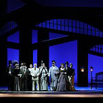 Сцена из оперы "Игрок". Фото -- Наташа Разина©Мариинский театр