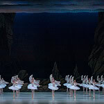 Сцена из балета "Баядерка". Фото Ильи Короткова предоставлено пресс-службой Приморской сцены Мариинского театра