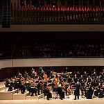 Валерий Гергиев и оркестр Мариинского театра в зале "Зарядье". Фото предоставлено пресс-службой Мариинского театра