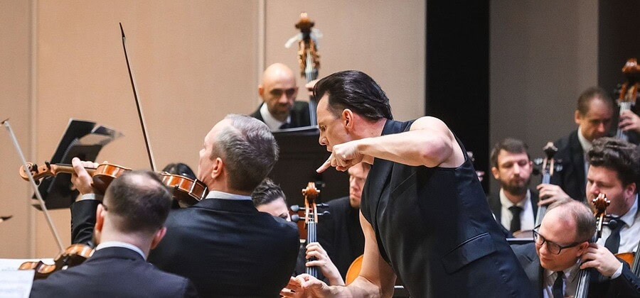 Теодор Курентзис, оркестр MusicAeterna