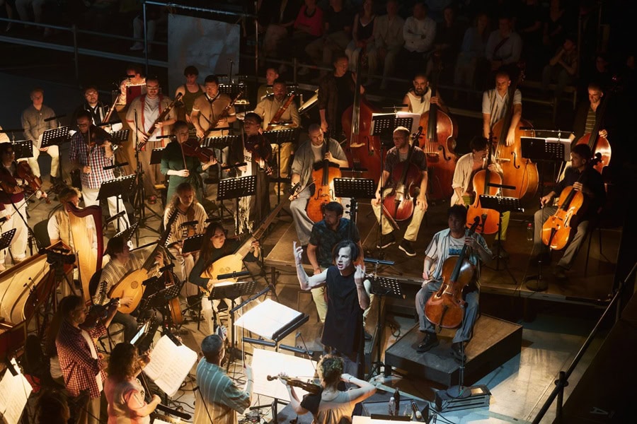 Теодор Курентзис, оркестр MusicAeterna