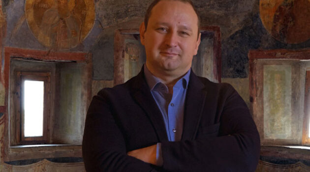 Александр Семёнов