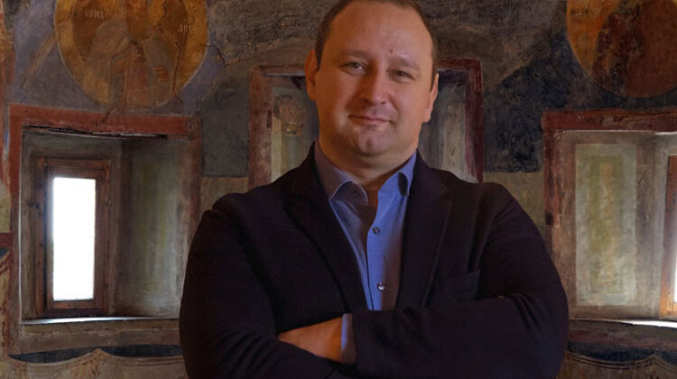 Александр Семёнов