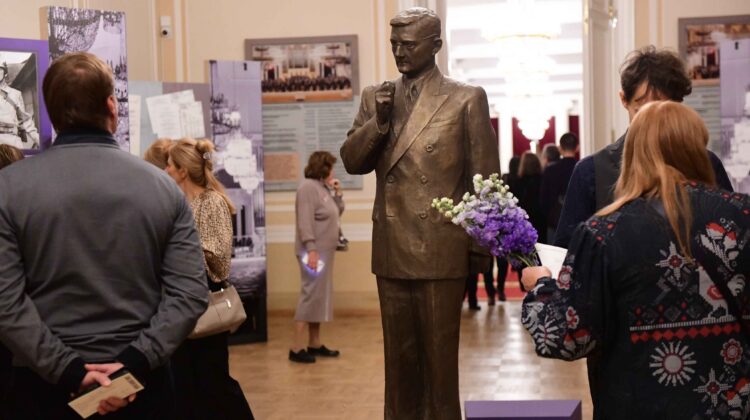Выставка «Филармония Шостаковича. Гений места». Фото -- Анна Флегонтова